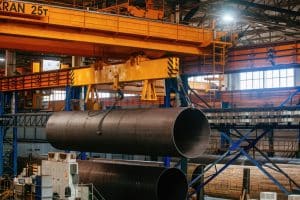Pont roulant industriel suspendu : manutention sans contrainte au sol